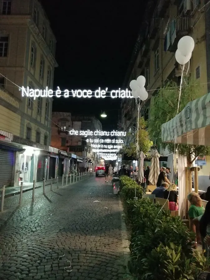 Dimora Via Col Vento Apartment Naples